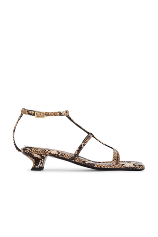 ZRAP2AhEKa3Cr8JEdX4M47-320-80 أفضل 33 صندل من Shopbop و Zara و Resolve