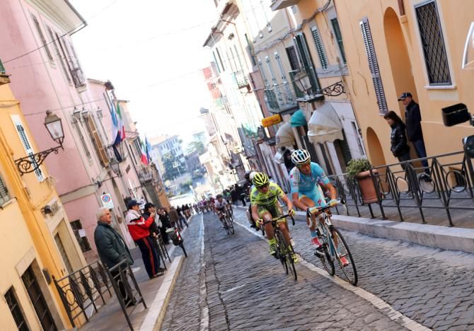 Vincenzo Nibali (Astana) and Mauro Santambrogio (Fantini Vini - Selle Italia)