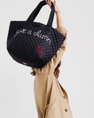 Bag, Handbag, Shoulder, Tote bag, Fashion accessory, Beige, Design, Joint, Pattern, Hobo bag,