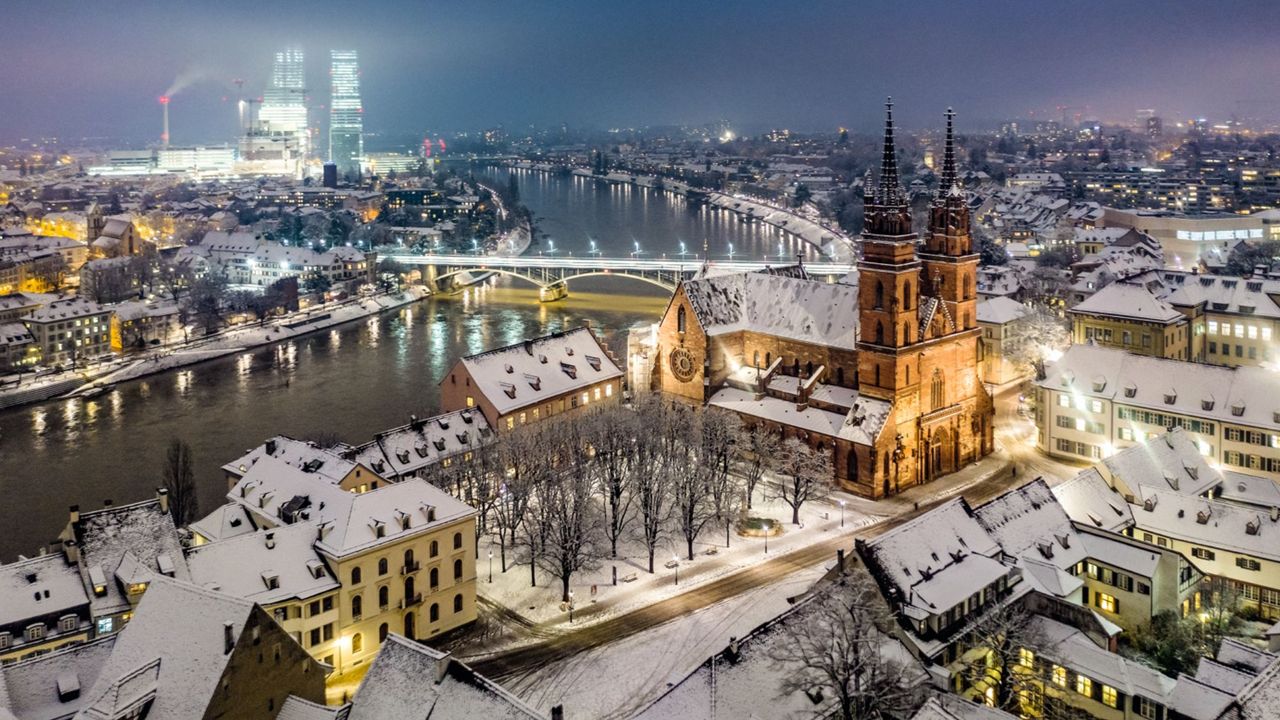 The striking Basler Münster cathedral dominates the city&#039;s skyline