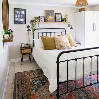 neutral bedroom