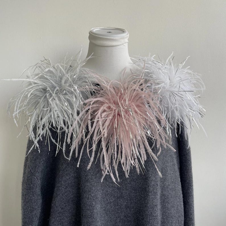 Fluffy Ostrich Feather Brooch Handmade Feather Pin for Wedding Evening Gown Outfit Accessory