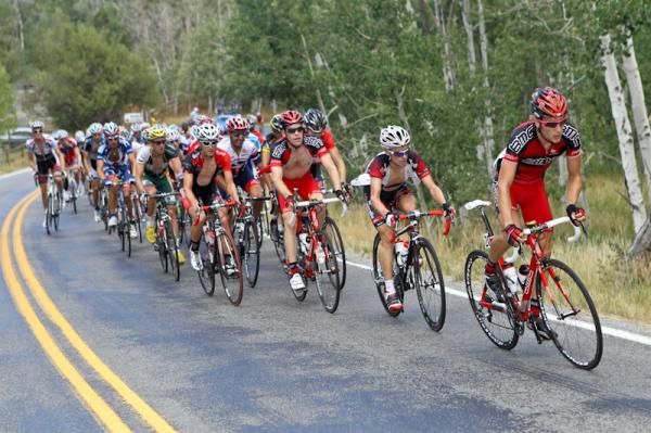 BMC and Fly V Australia start to push the pace at the front of the group.