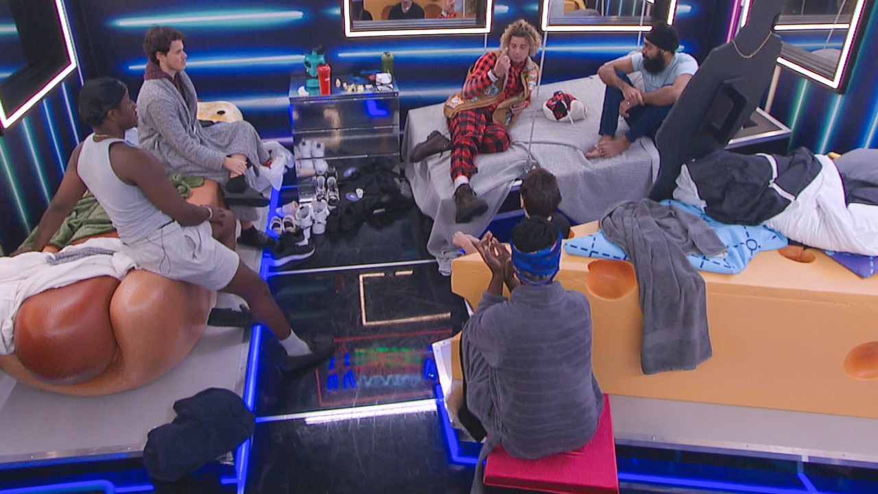 Group shot of The Houseguests