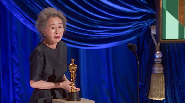 Yuh-Jung Youn accepts the best supporting actress Oscar for her role in 'Minari'