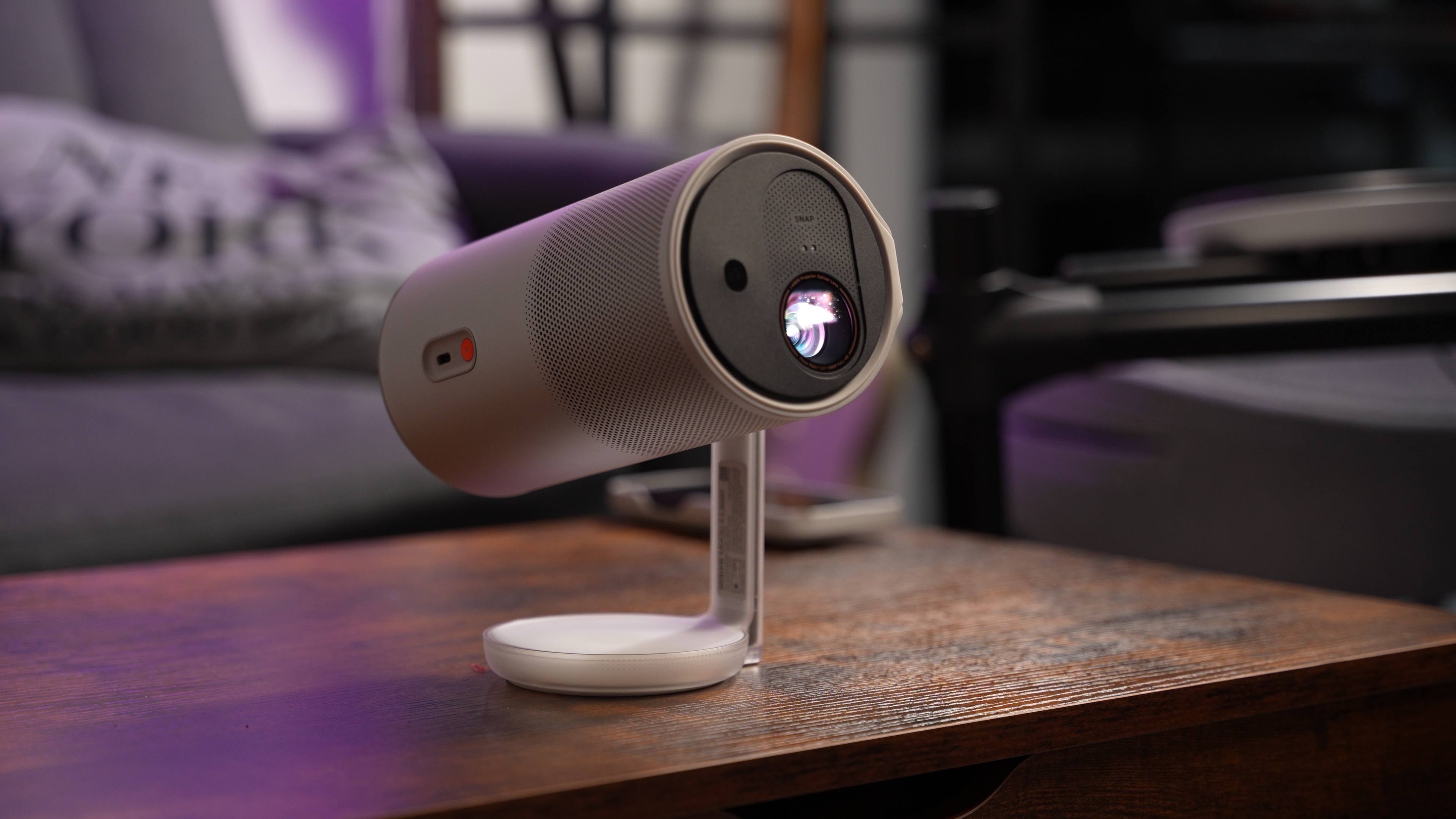 XGIMI MoGo 4 Laser - On living room table
