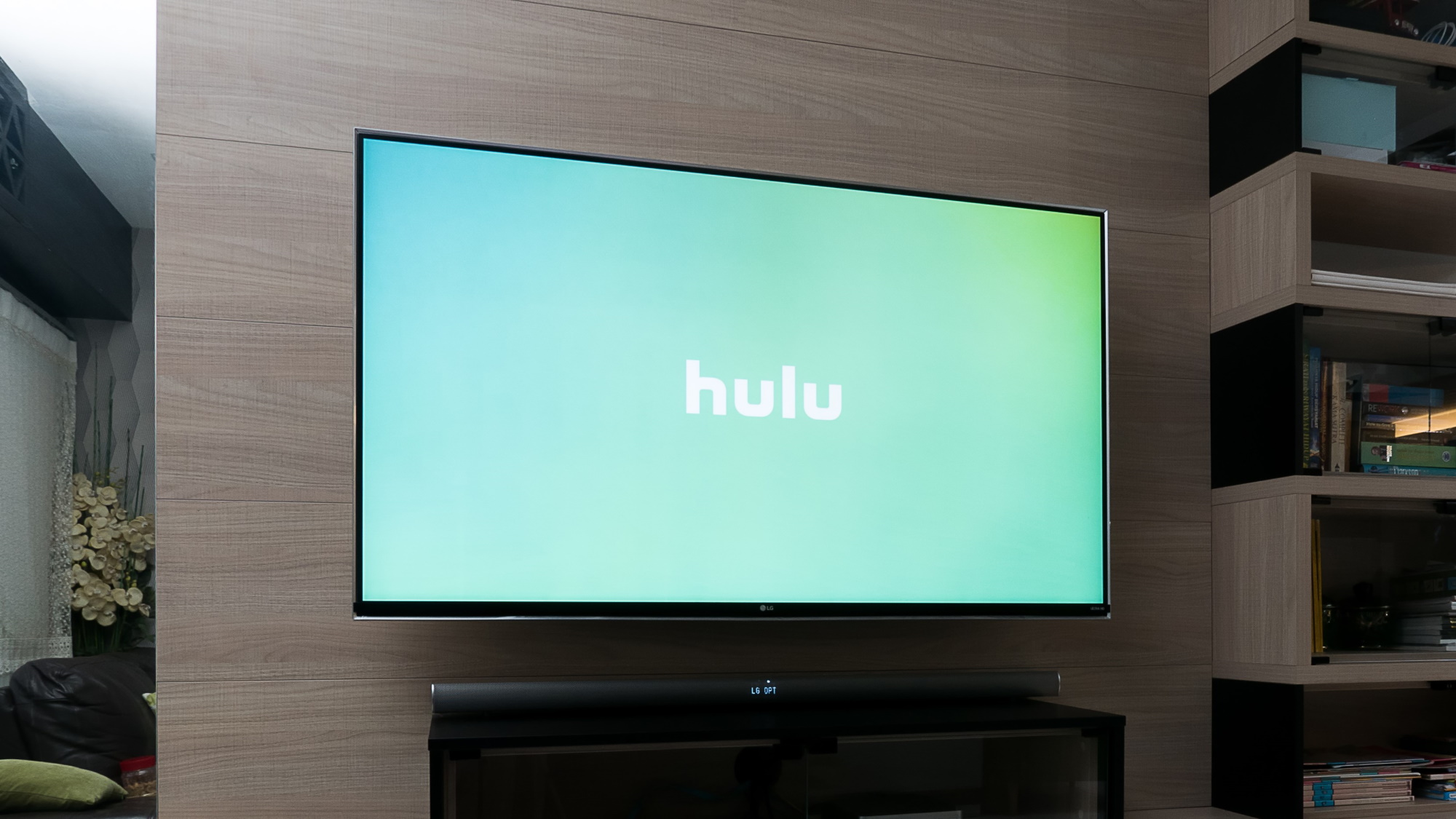 sony xbr65 download hulu app