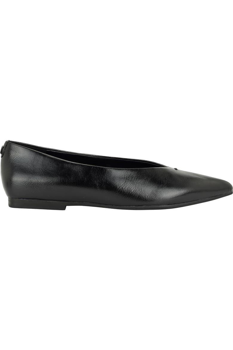 Gemeen Pointed Toe Flat