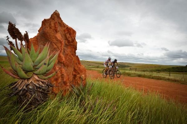 Max Knox and Christoph Sauser on their way to winning stage 3