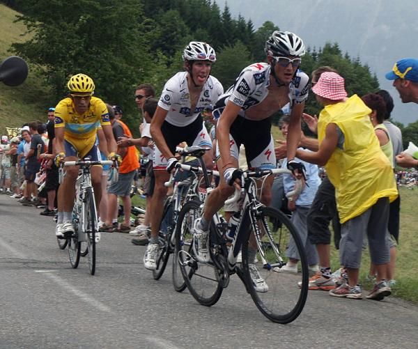 The Schleck brothers lead Alberto Contador and Andreas Kl&ouml;den on the Col de la Colombi&egrave;re.
