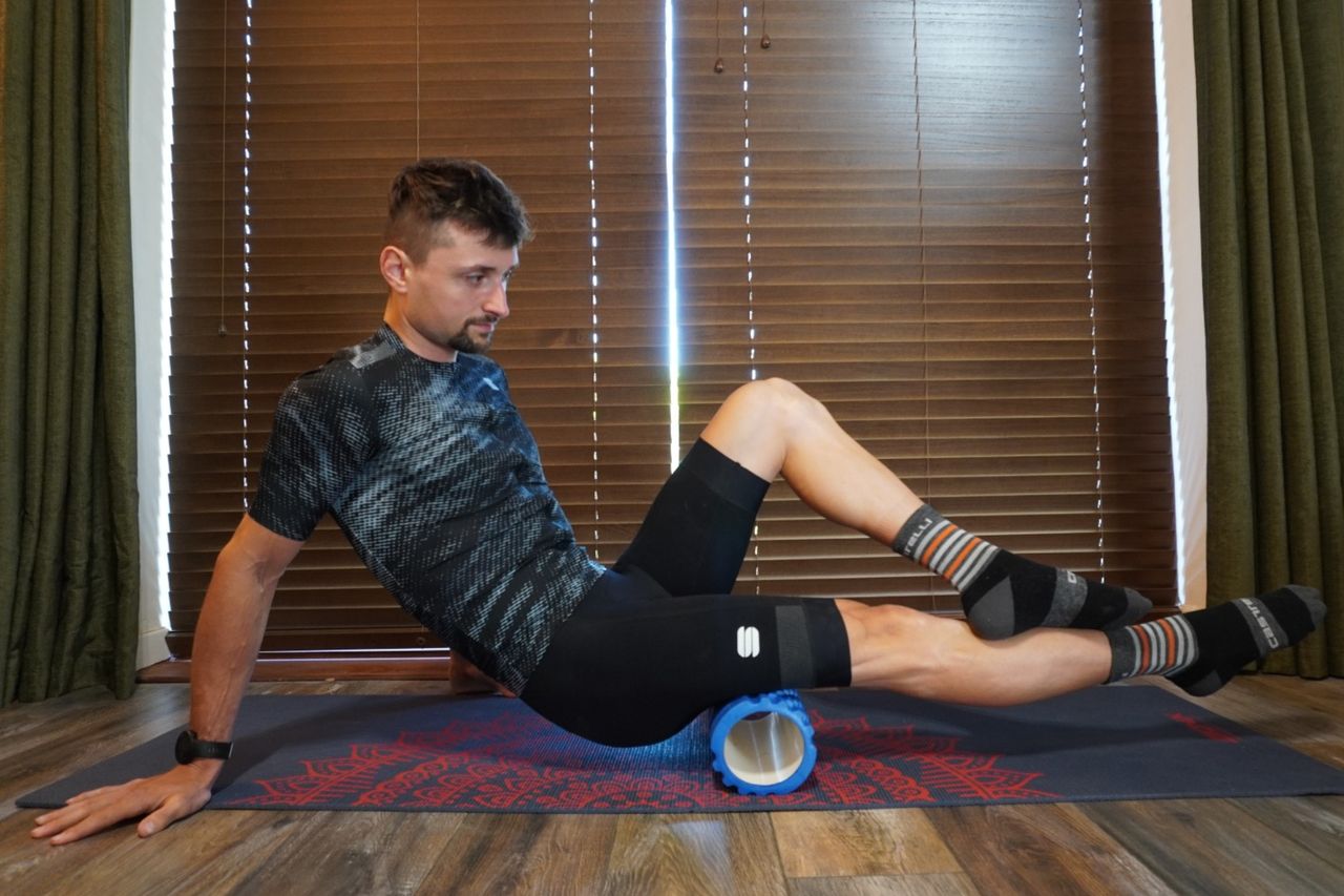 Get the best from a foam roller: exercises for cyclists | Cycling Weekly