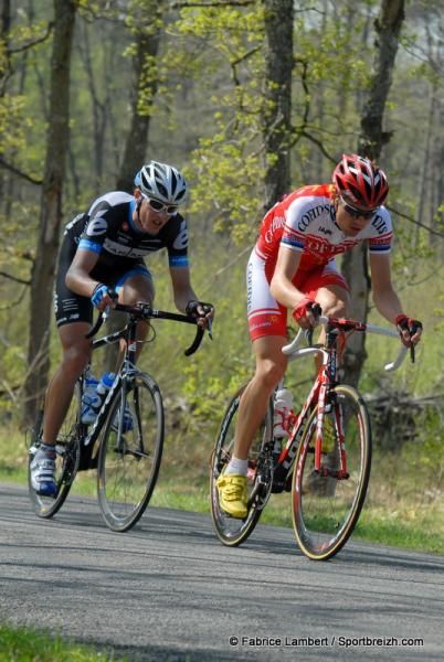Rein Taar&auml;mae (Cofidis) and Raimundas Navardauskas (Garmin-Cervelo) in the breakaway