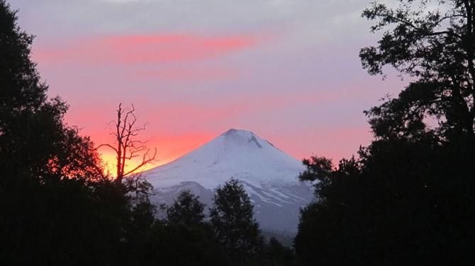 Volcan Villarica sits quietly