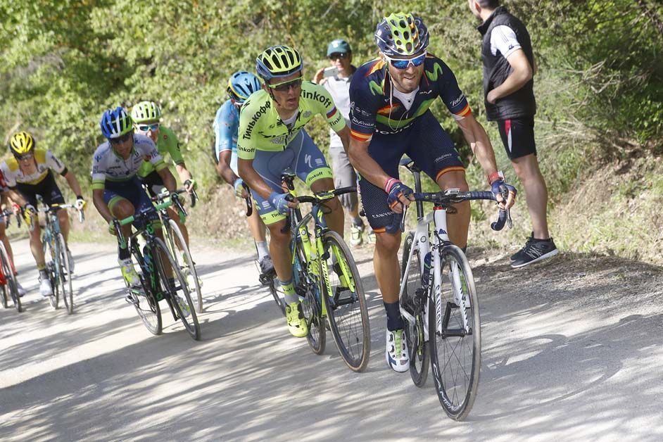 Alejandro Valverde attacks on the Alpe di Poti