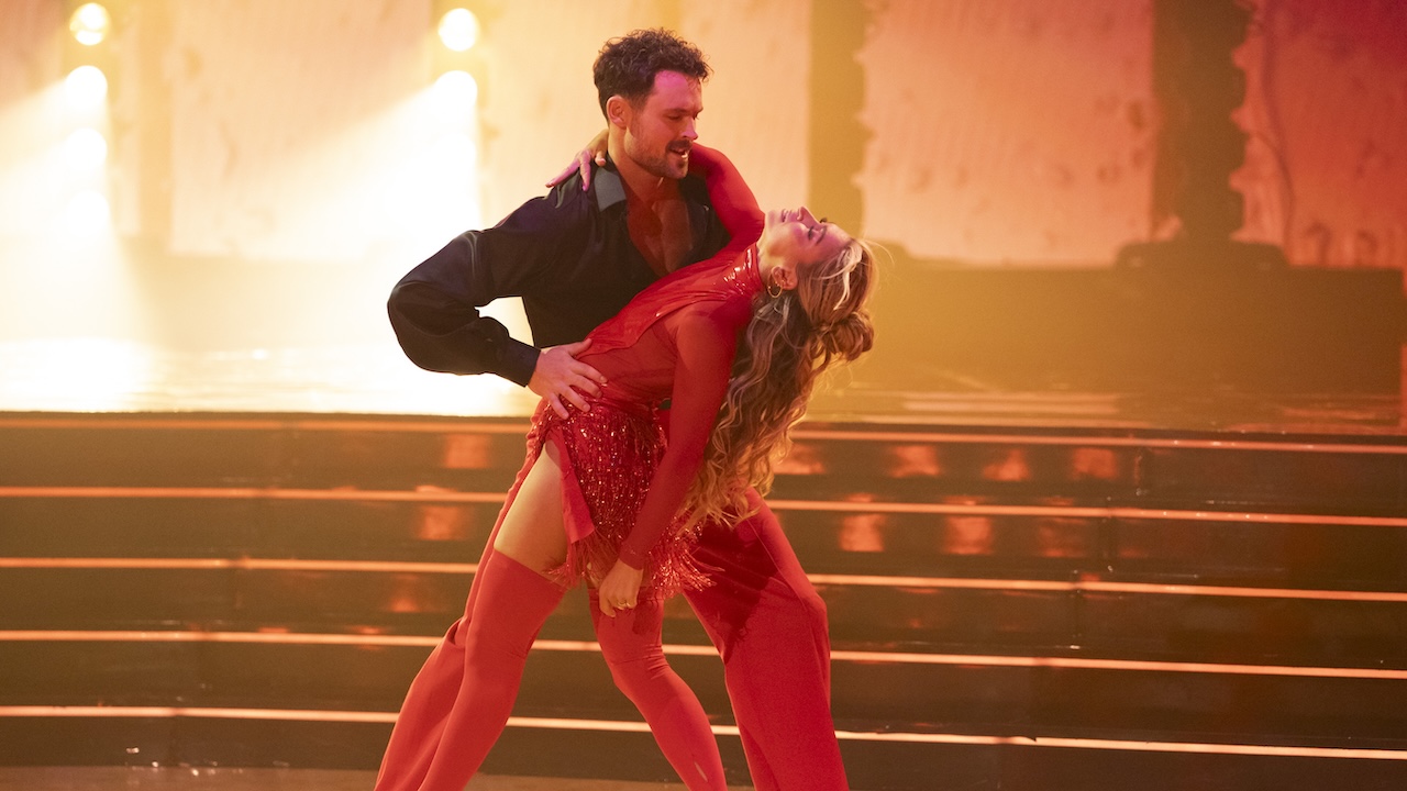 Dylan Efron dipping Daniella Karagach during Dancing with the Stars 34&#039;s Prince Night