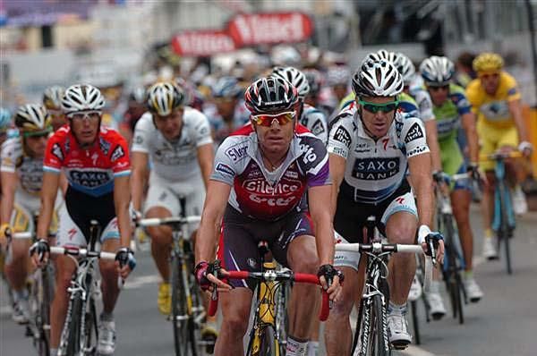 Cadel Evans (Silence-Lotto) finishes with the bunch on stage 10.
