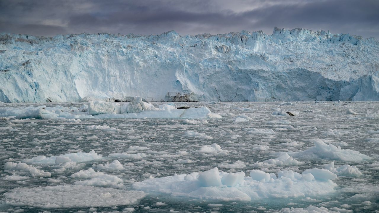 Greenland meltwater will weaken Atlantic currents by an extra 10–20% by 2100, but won't shut them down