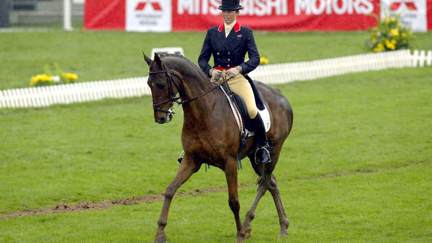 2EGAM9X Equestrian - Mitsubishi Badminton Horse Trials - 29/4 - 30/4/04 Jeanette Brakewell - Over To You Mandatory Credit: Action Images / Richard Heathcote