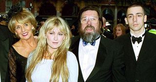 Caroline Aherne and ricky tomlinson