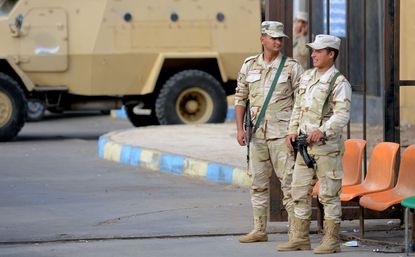 Egyptian troops on guard