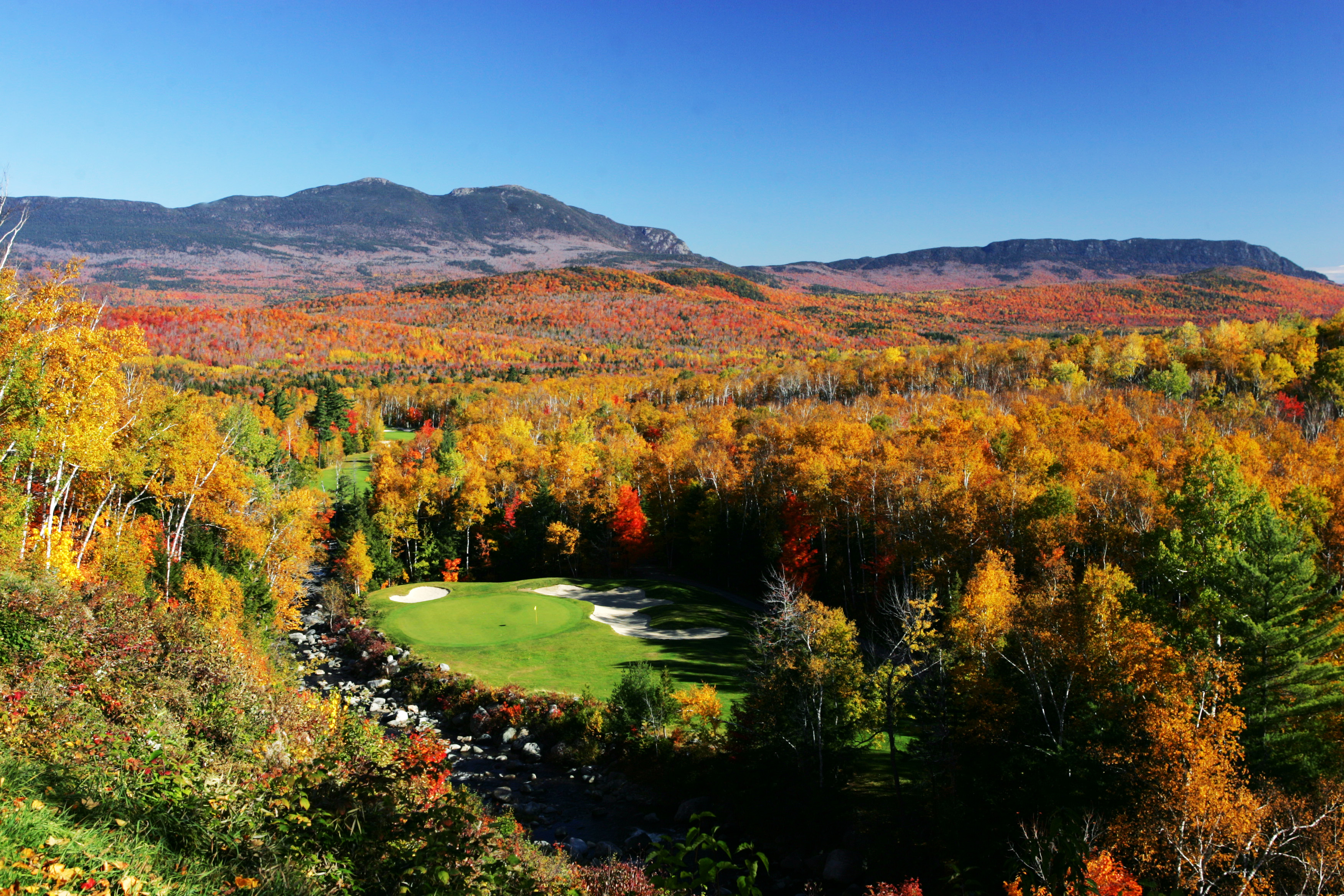 Sugarloaf Golf Club in autumn