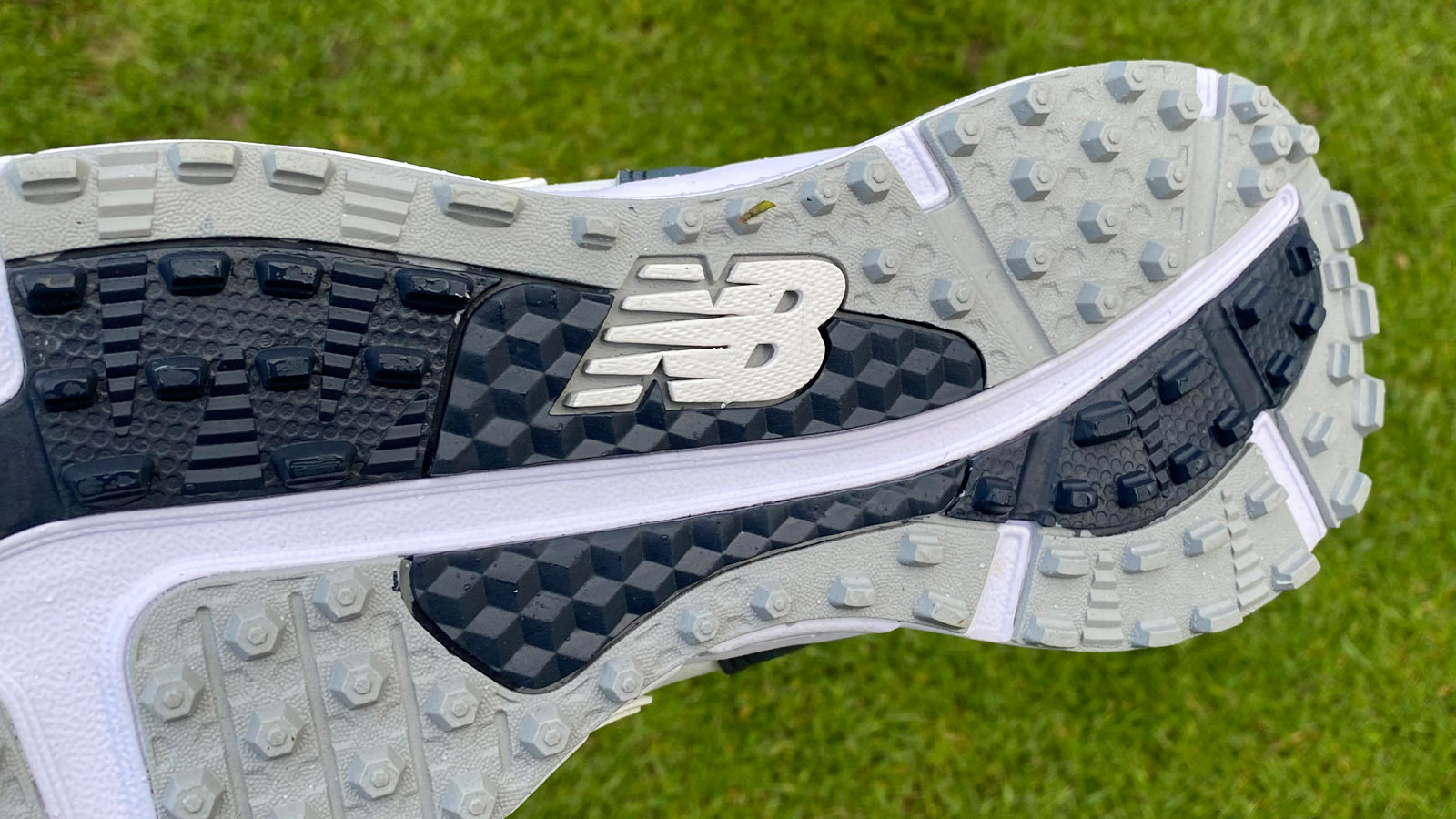 The sole of the New Balance 997 SL Golf Shoe