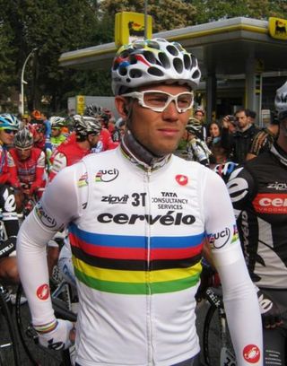 World champion Thor Hushovd (Cervelo TestTeam) lines up at the end of the peloton.