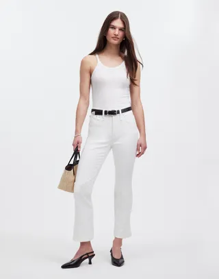 Petite Kick Out Crop Jeans in Pure White