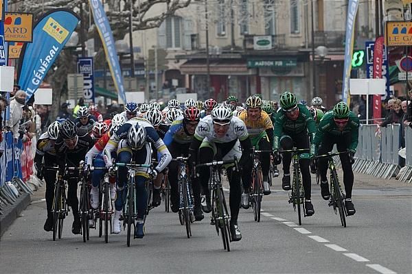 The sprint opens up on stage 2