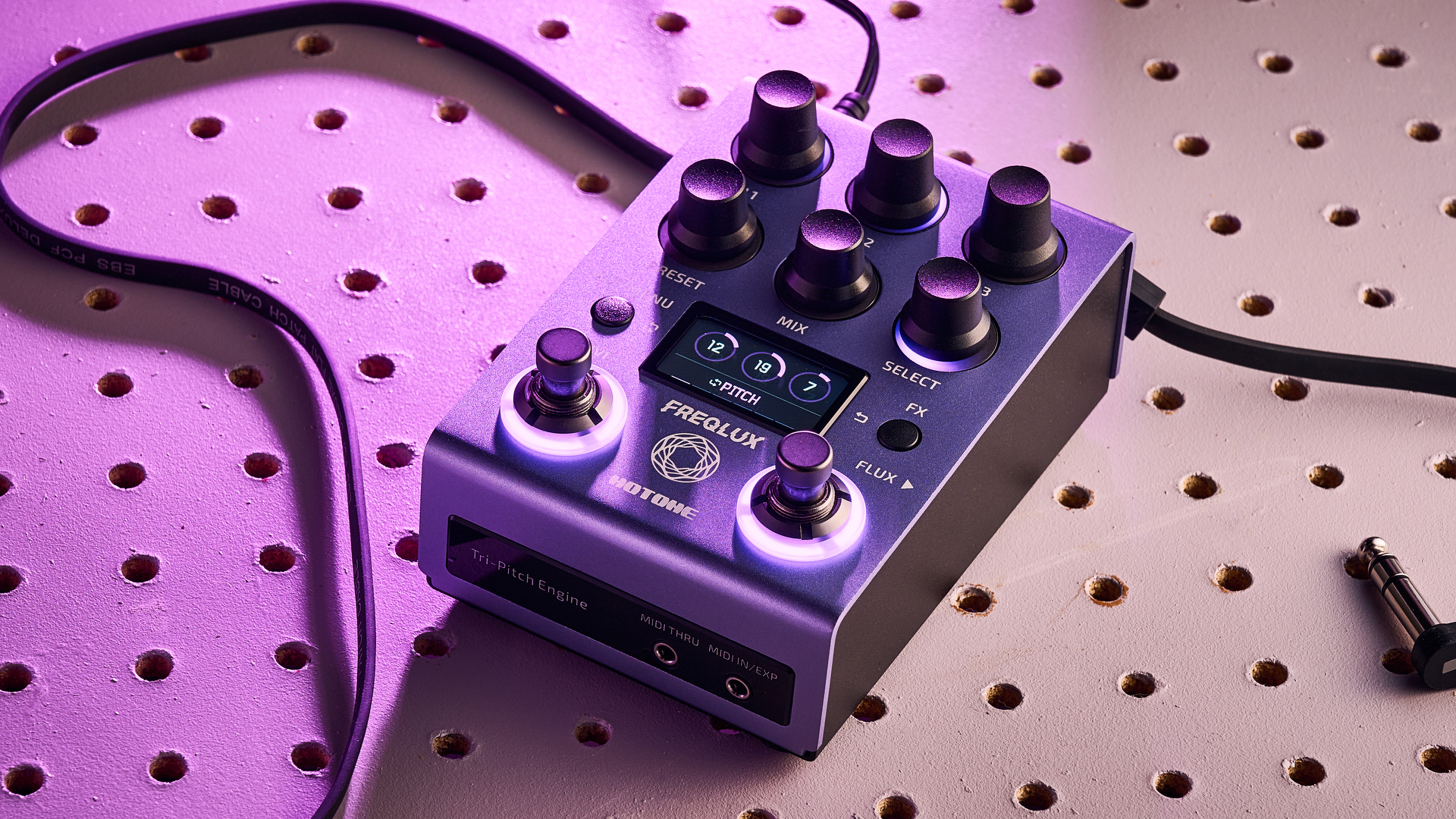 Hotone Freqlux Tri-Pitch pedal review