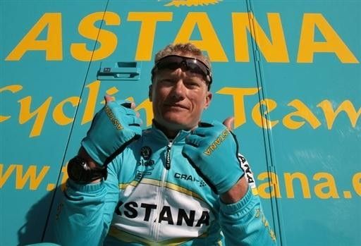 Vinokourov give the thumbs-up