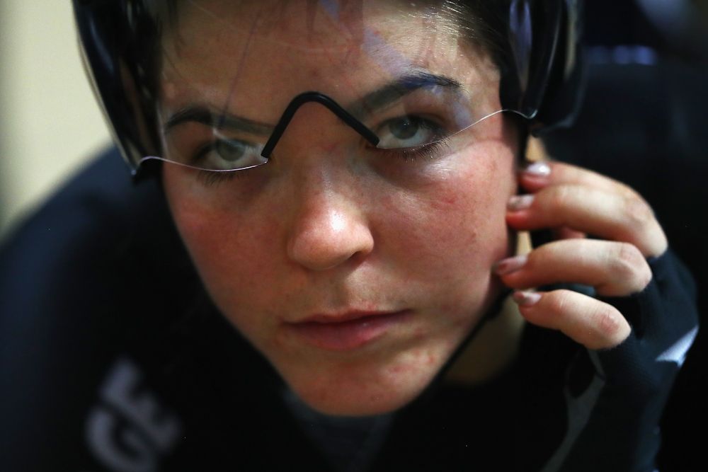 Holly Edmondston of New Zealand gets ready to compete in the Women's team pursuit Quarter Finals