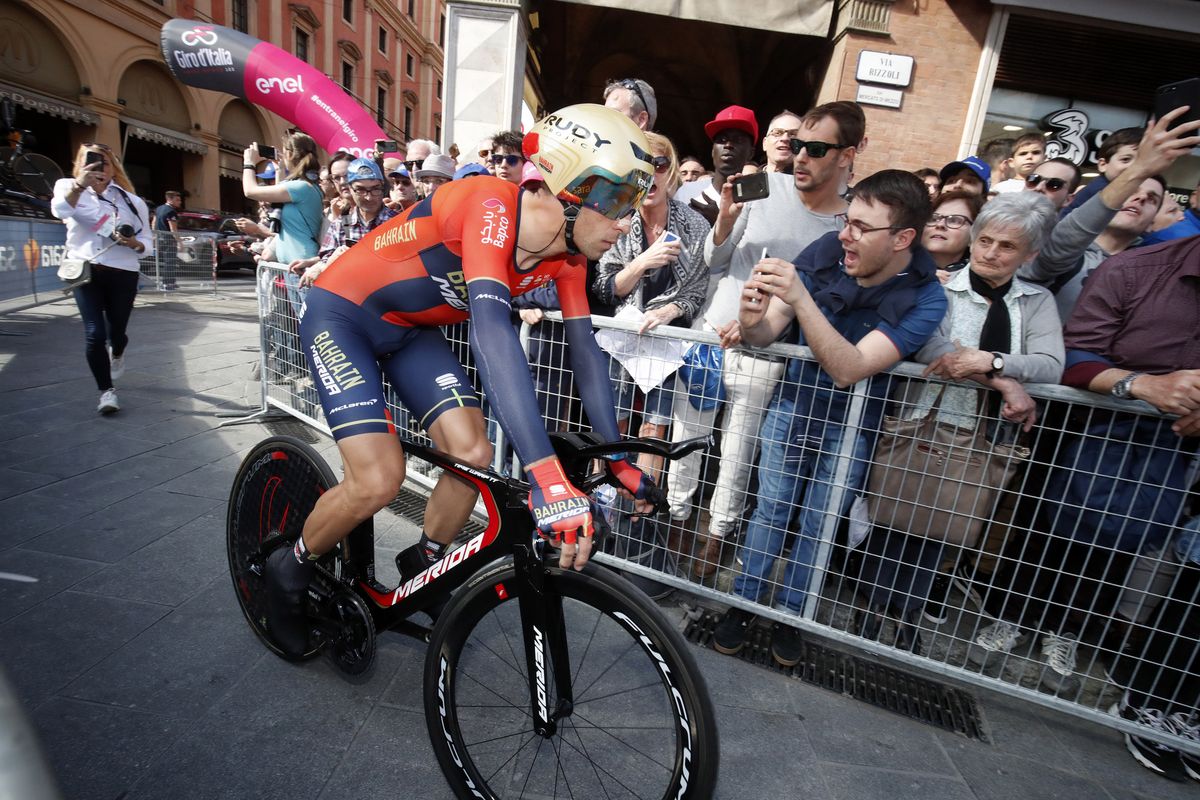Vincenzo Nibali at the start