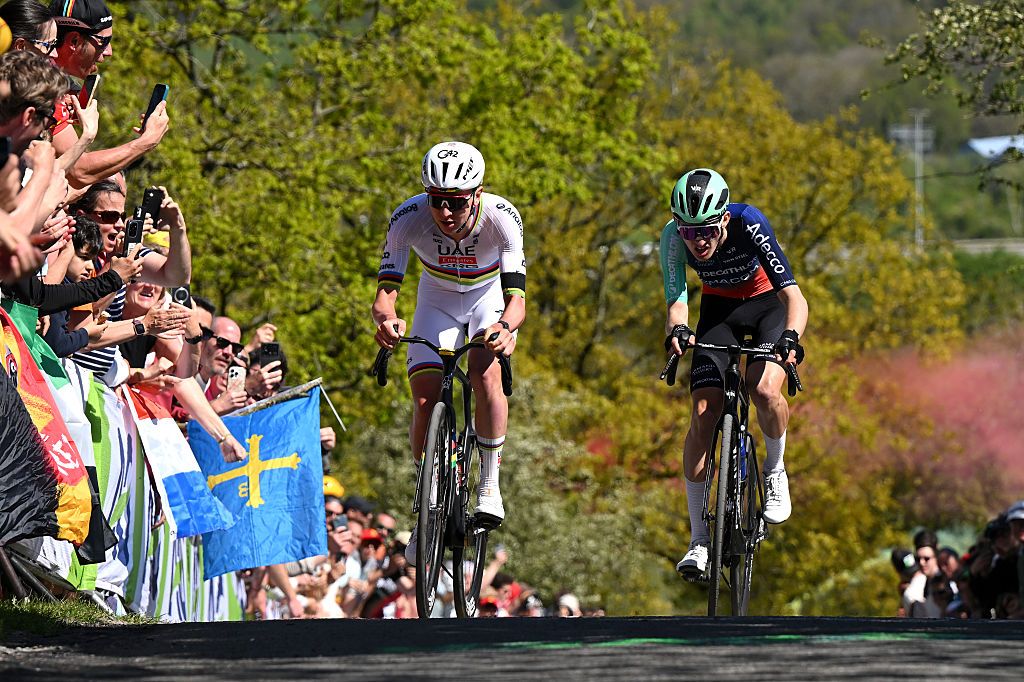 Liège-Bastogne-Liège Men LIVE: Tadej Pogačar finally cracks Paul Seixas after a La Redoute duel