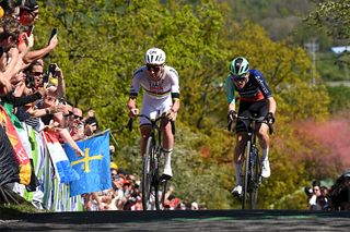 Li&egrave;ge-Bastogne-Li&egrave;ge Men LIVE: Tadej Pogačar and Paul Seixas fight for victory after their La Redoute attack