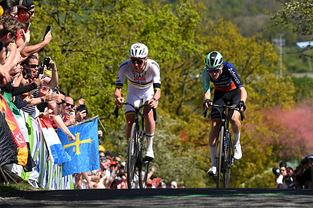 Li&egrave;ge-Bastogne-Li&egrave;ge Men LIVE: Tadej Pogačar finally cracks Paul Seixas after a La Redoute duel