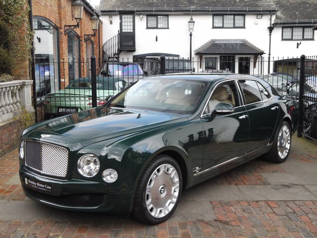 queens_bentley_mulsanne.jpg