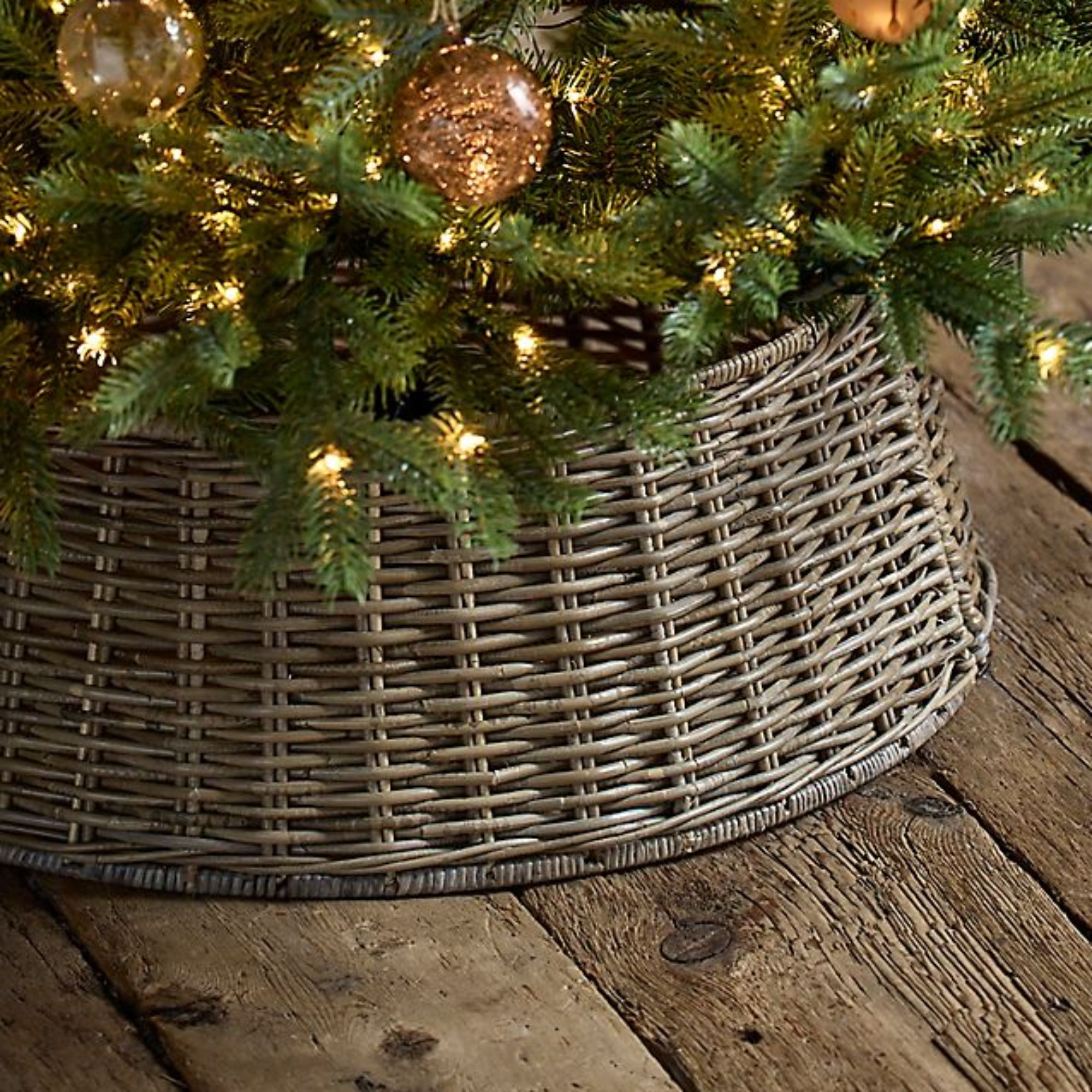 gray rattan Christmas tree collar
