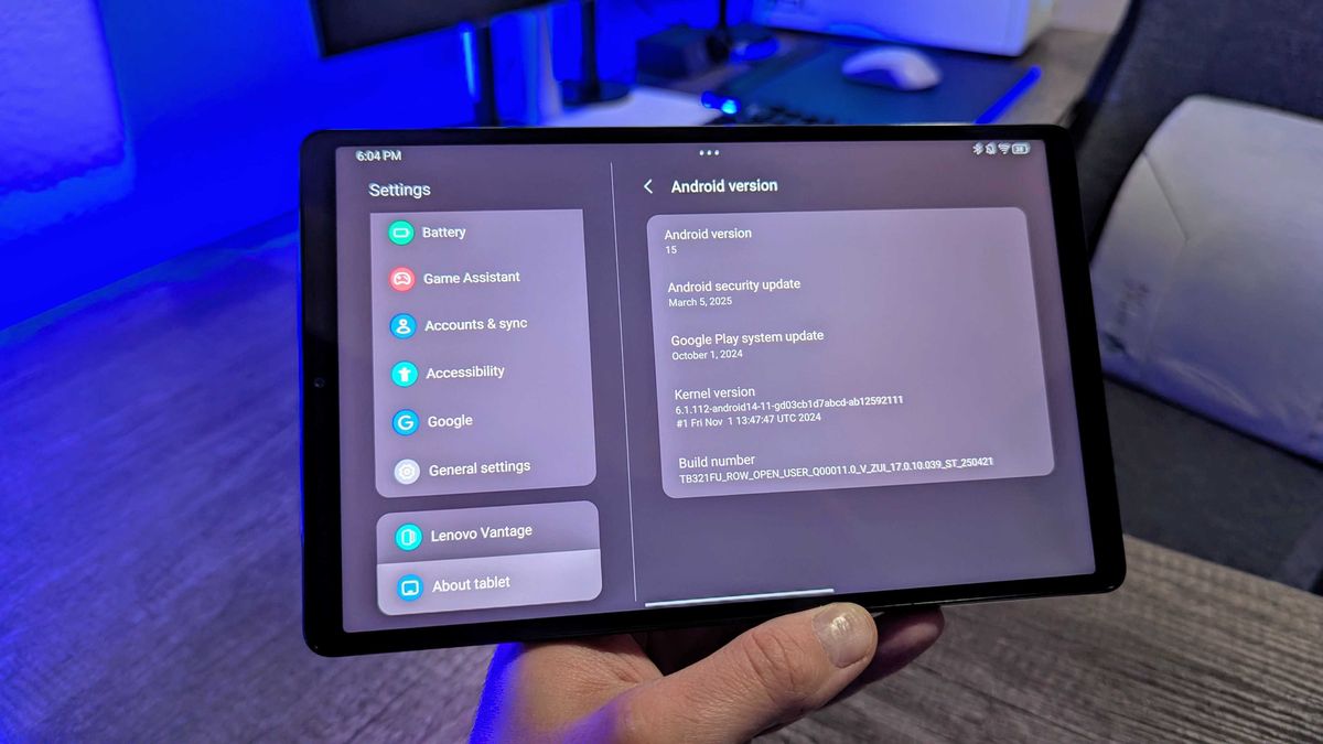 Image of the Lenovo Legion Tab (Gen 3) tablet.