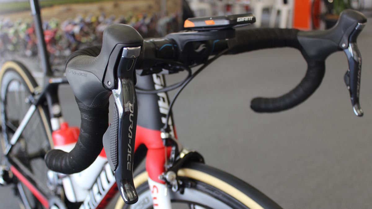 Shimano Dura-Ace Di2 9000 series shifters
