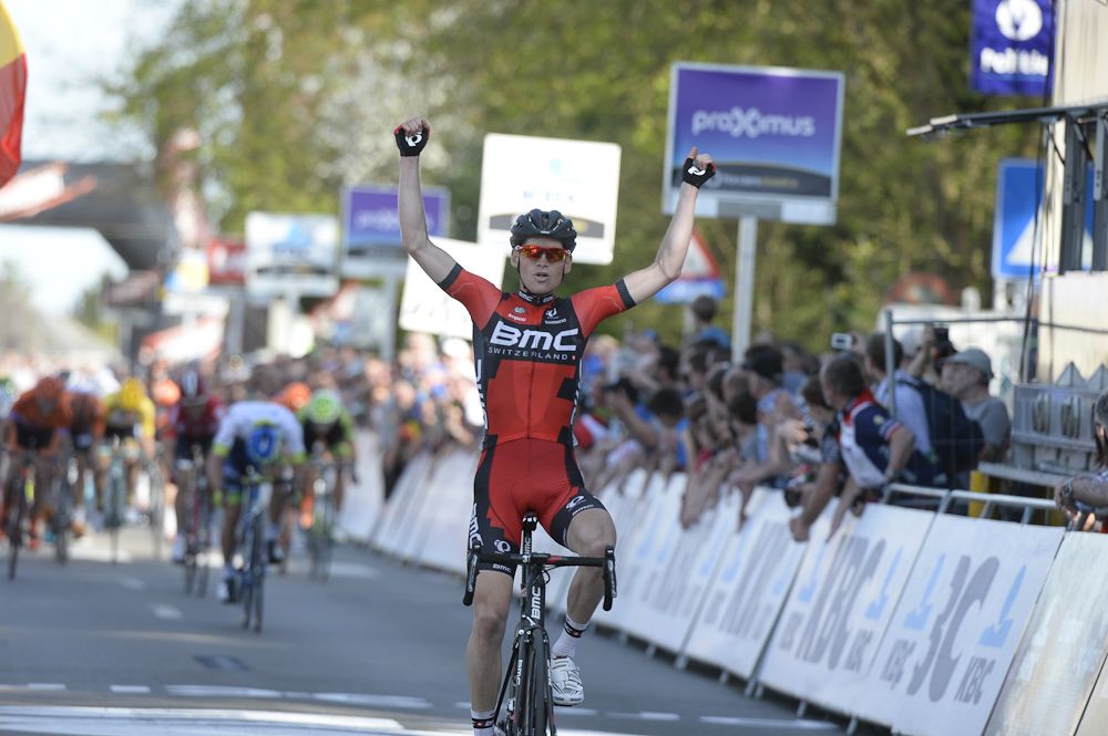Hermans was just able to hold off the bunch.
