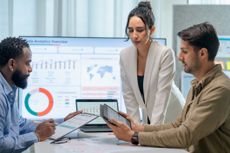 Business teamwork &ndash; Murray Income has got a new investment manager