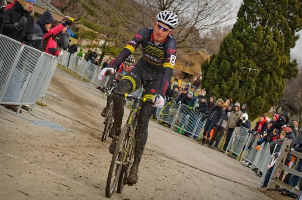 Ryan Trebon (LTS/Felt) outsprints Jeremy Powers (Rapha-Focus) for the win