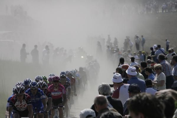 Australia's Stuart O'Grady pulls through the dust at the front of the peloton in 2007, the year he would claim Roubaix glory.