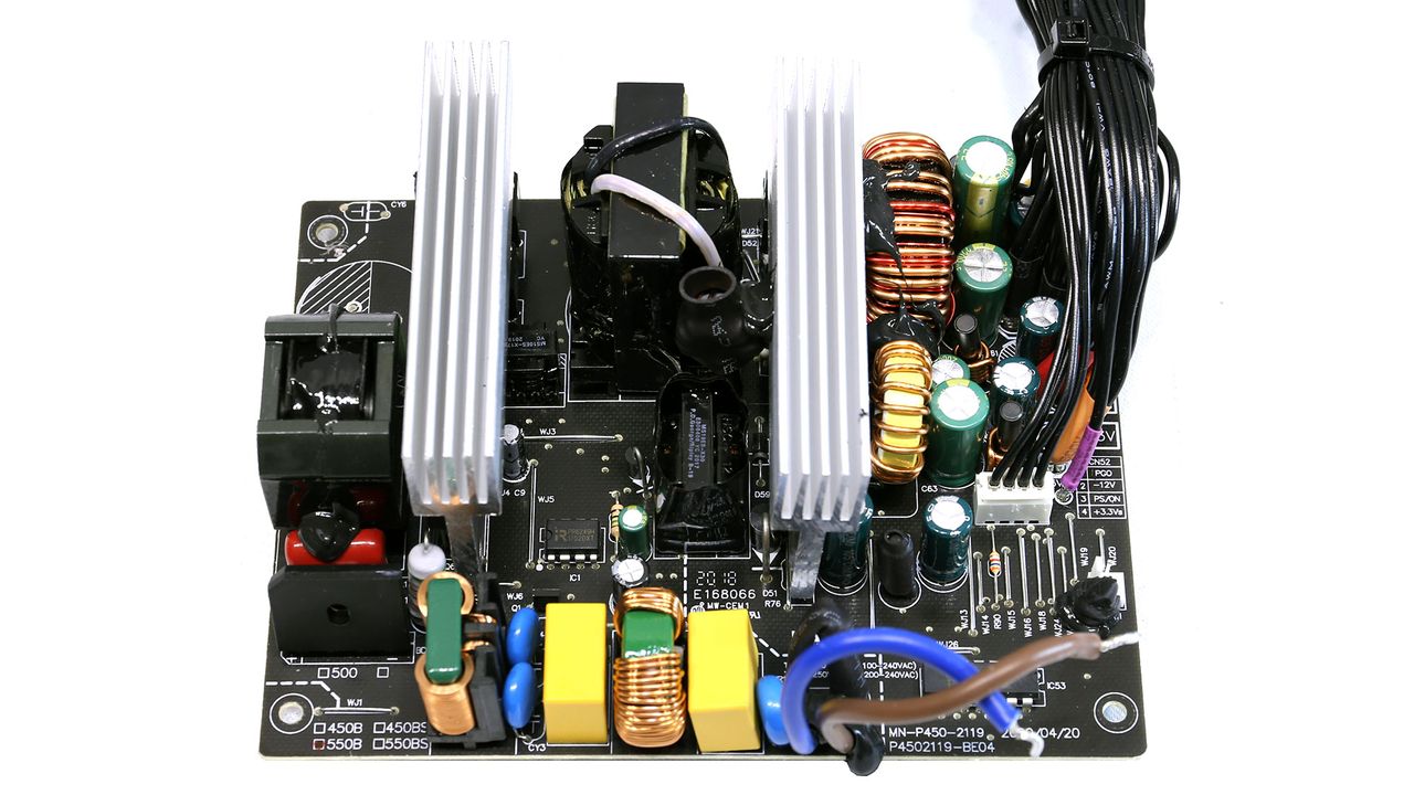 Gigabyte P550B