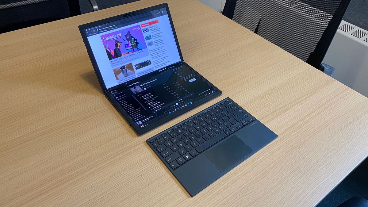 Asus Zenbook 17 Fold OLED Review: Increase the Crease | Tom's Hardware