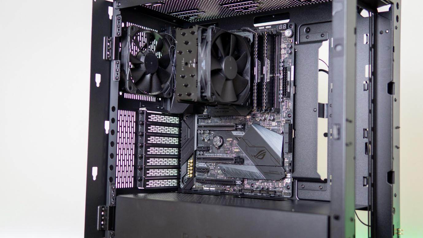 Razer Tomahawk ATX