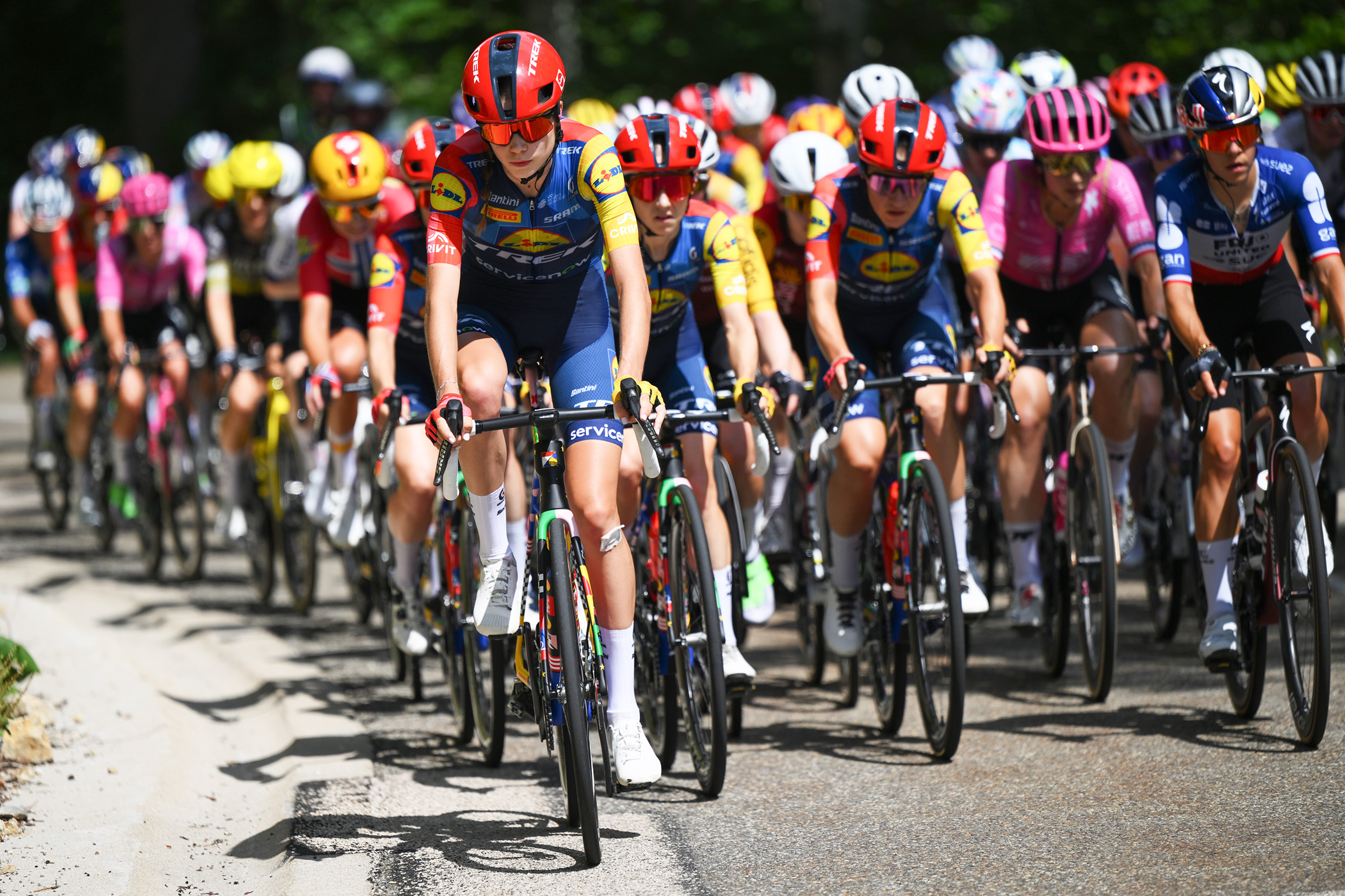 Lidl-Trek rode an attacking race, with Isabella Holmgren their shining GC light