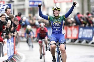 Kirsten Wild (AA-Drink Cycling Team) claims victory in Het Volk