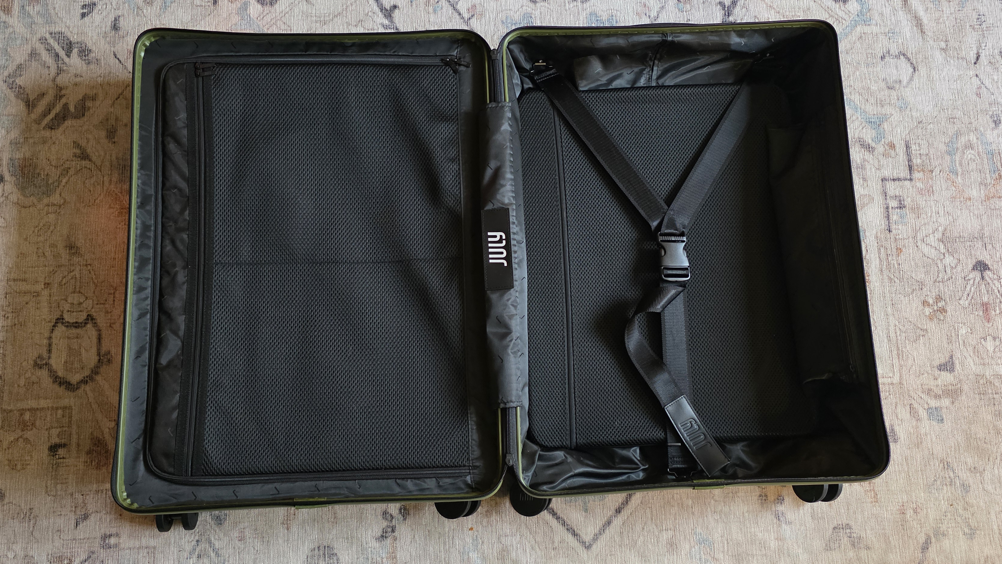 July Casesafe in Forest Green in living room